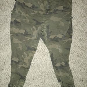 Cute Camo Pants 3X